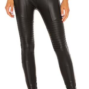 Plush lined liquid Women's Black Moto Leggings